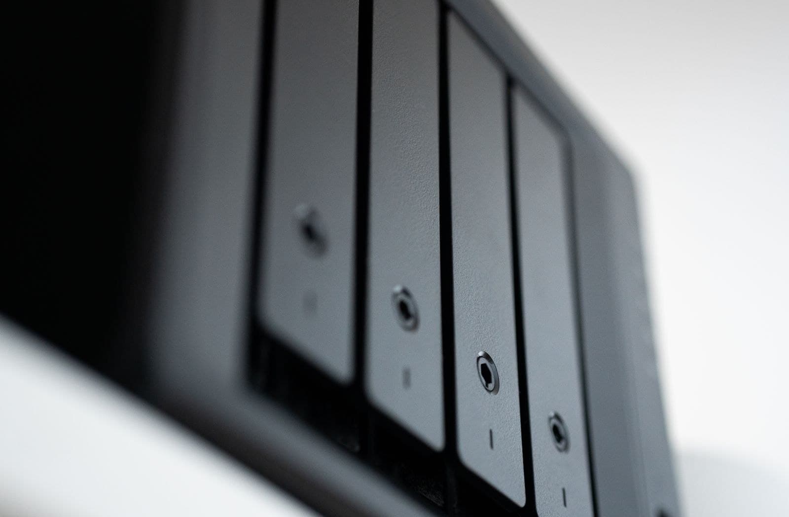 Technische Infrastruktur für HPE-Gen11-Firmwarequalifizierung
