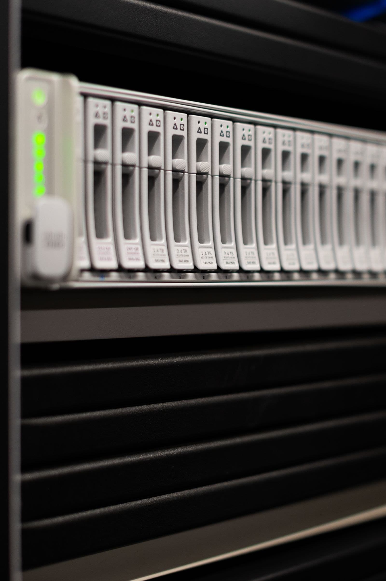 Technische Infrastruktur für PowerVault-Firmware-Sicherheit